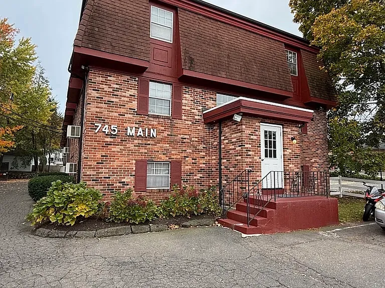 745 Main St #C7 — Photo 1