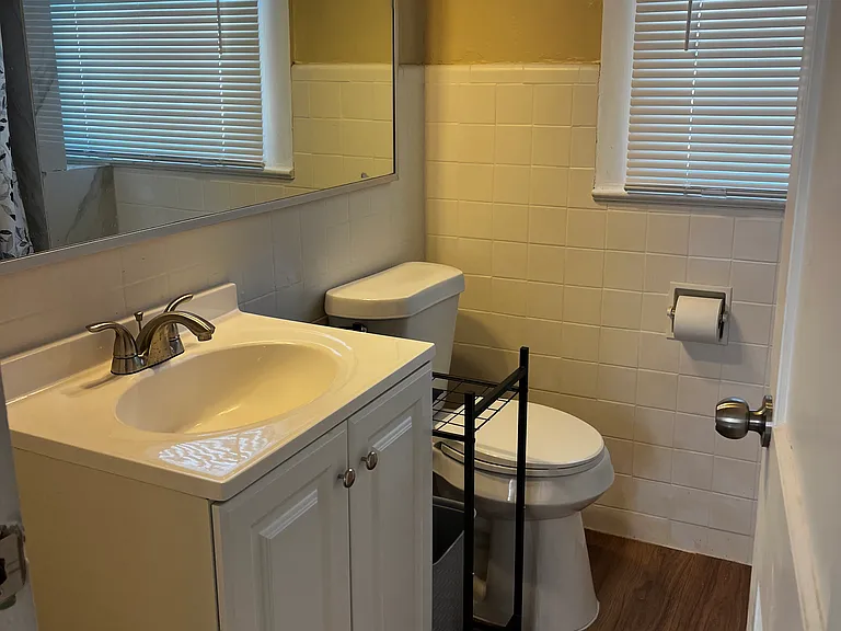 4101 Trowbridge Dr — Photo 7