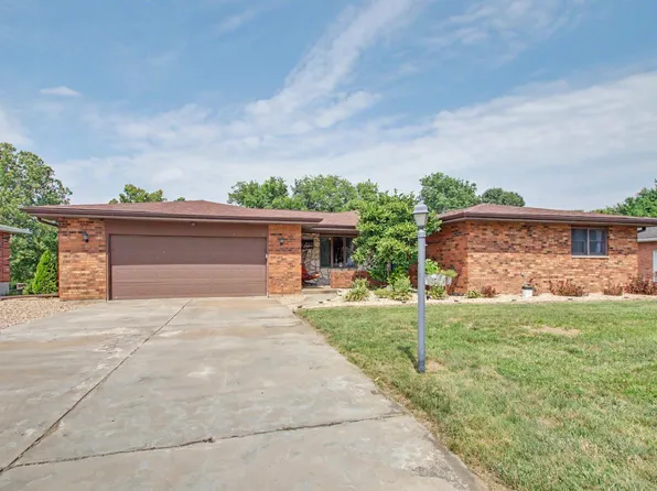 2001 S Sheridan Dr, Quincy, IL 62305