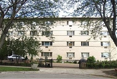 1st image of 1050 W Columbia Ave APT 3A