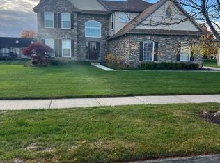 42887 Sadie Ln, Belleville, MI 48111