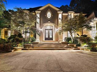 409 River Oaks Rd N, Memphis, TN 38120