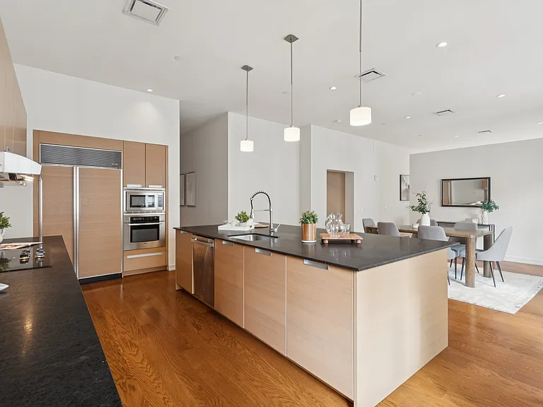 1401 Walnut — Photo 31