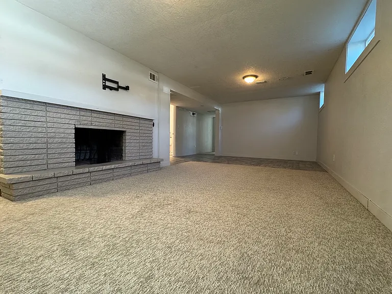 1515 N 1880 W — Photo 10