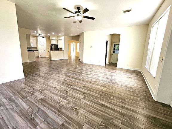 4th image of 239 Corona Ave