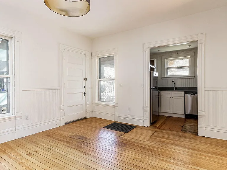 32 Orchard Ter #1B — Photo 9