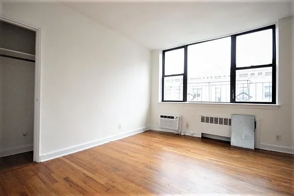 Rented by (Legacy) NY Quality Living Uptown | media 12