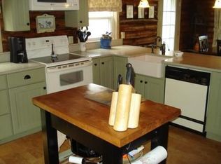 617 Chestnut St, Claremont, NH 03743