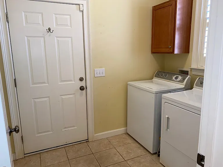 606 Trillium Ct — Photo 20