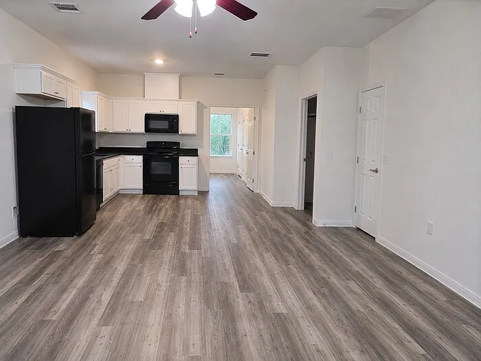 6315 Red Oak Dr — Photo 5