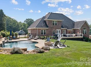 115 Orchard Farm Ln, Mooresville, NC 28117