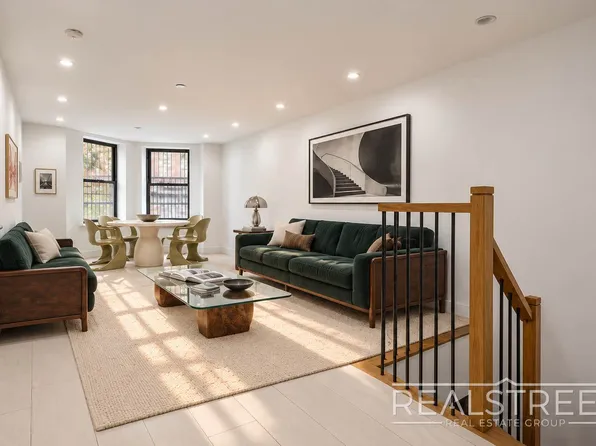 12 Verona Place image 1 of 8