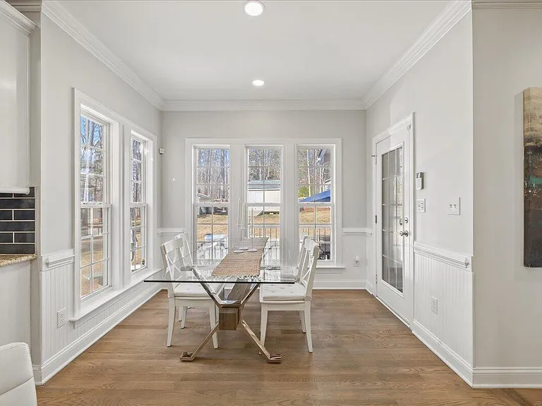 8704 Balbirnie Ct — Photo 12