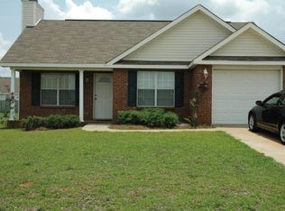 203 Falkirk Dr, Warner Robins, GA