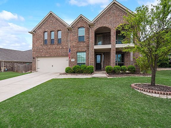 3rd image of 1114 Bentley Dr