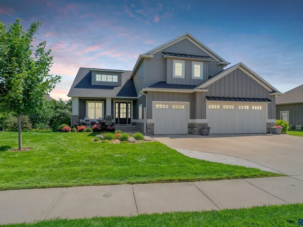1200 S Scarlet Oak Trl, Sioux Falls, SD 57110