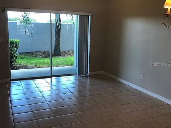 4th image of 10616 Savannah Wood Dr #87