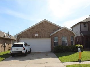 6400 Geneva Ln, Fort Worth, TX 76131