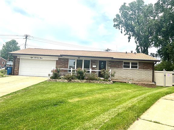 2nd image of 873 Wycliffe Ct