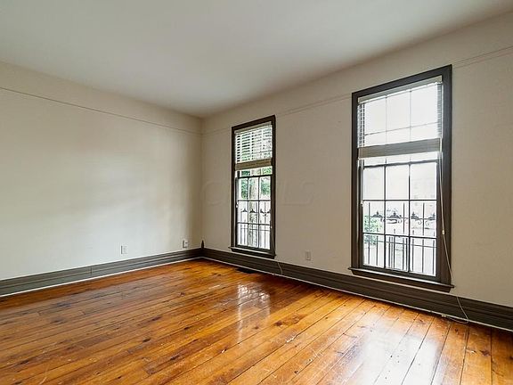 3rd image of 529 S Lazelle St #A