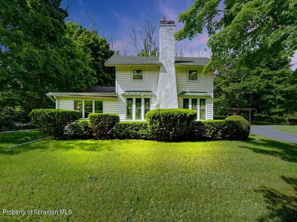 1340 State Route 435, Moscow, PA 18444