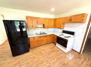 916 W Bannister Dr, Marion, IN 46953