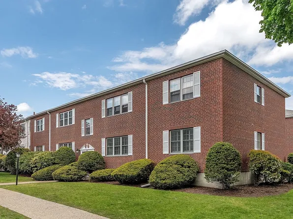 198 Lake Shore Rd APT 2, Brighton, MA 02135