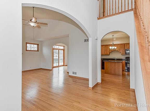 2nd image of 595 Prairie Crossing Dr