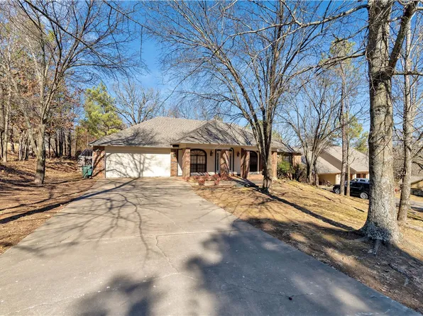 794 E Birwin St, Fayetteville, AR 72703