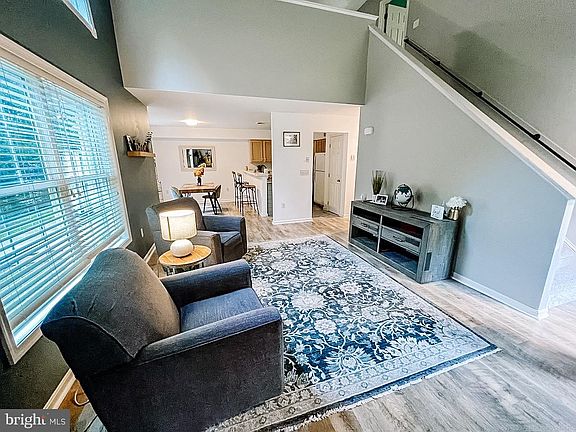 2nd image of 2093 Northwoods Park Dr