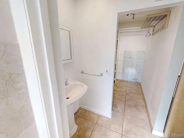 855 Euclid Ave #208 — Photo 15