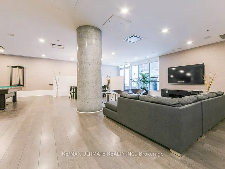 375 King St W #2710 — Photo 28