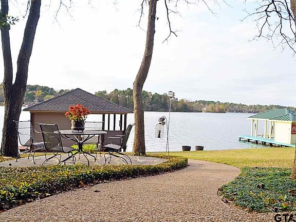 3rd image of 326 Hideaway Lane Central