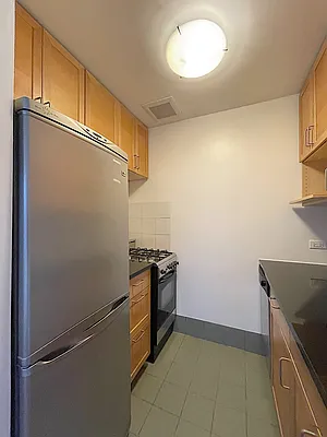 Rented by Compass | media 9