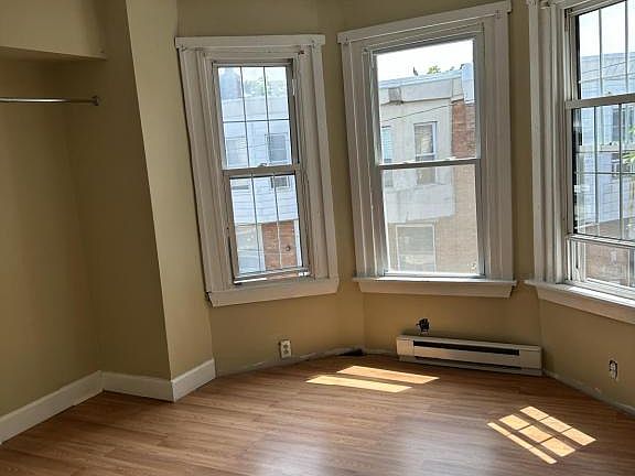 5th image of 3426 Keim St