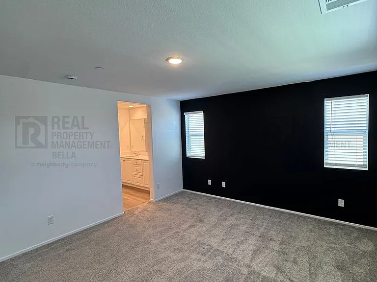 2807 Moonshimmer St — Photo 23