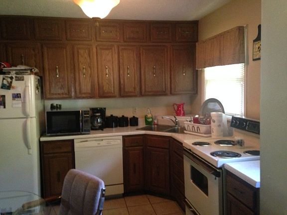 2nd image of 2658 Lindenwood Dr