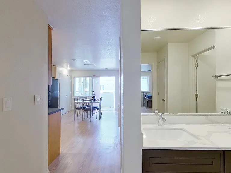 2437 Piedmont Ave — Photo 75