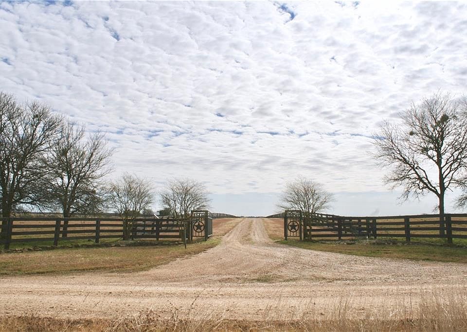 1st image of 1998 County Road 136