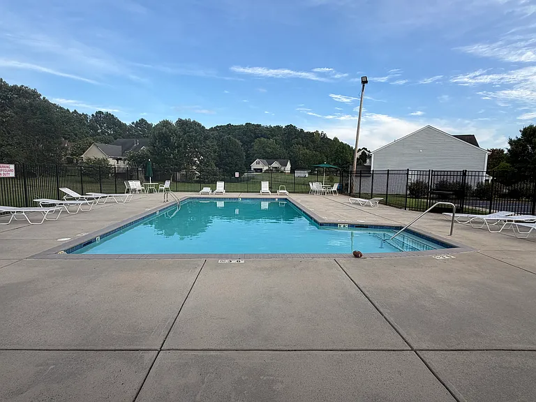 2308 Stonehaven Dr — Photo 17