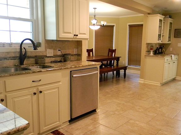 2nd image of 119 Countryside Dr
