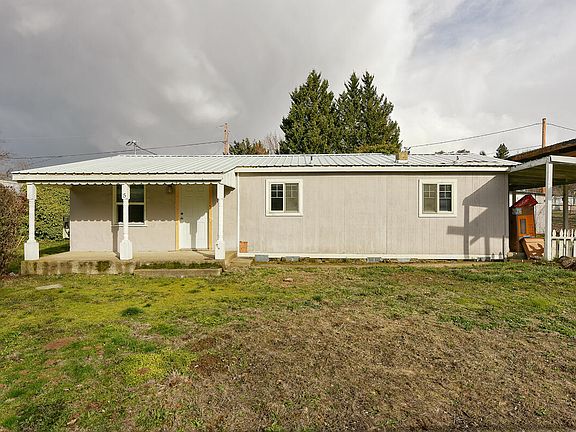 4th image of 1808 Spring St