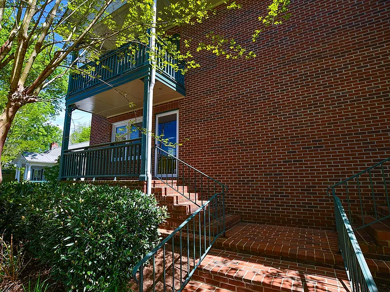 404 E Concord St #A — Photo 26