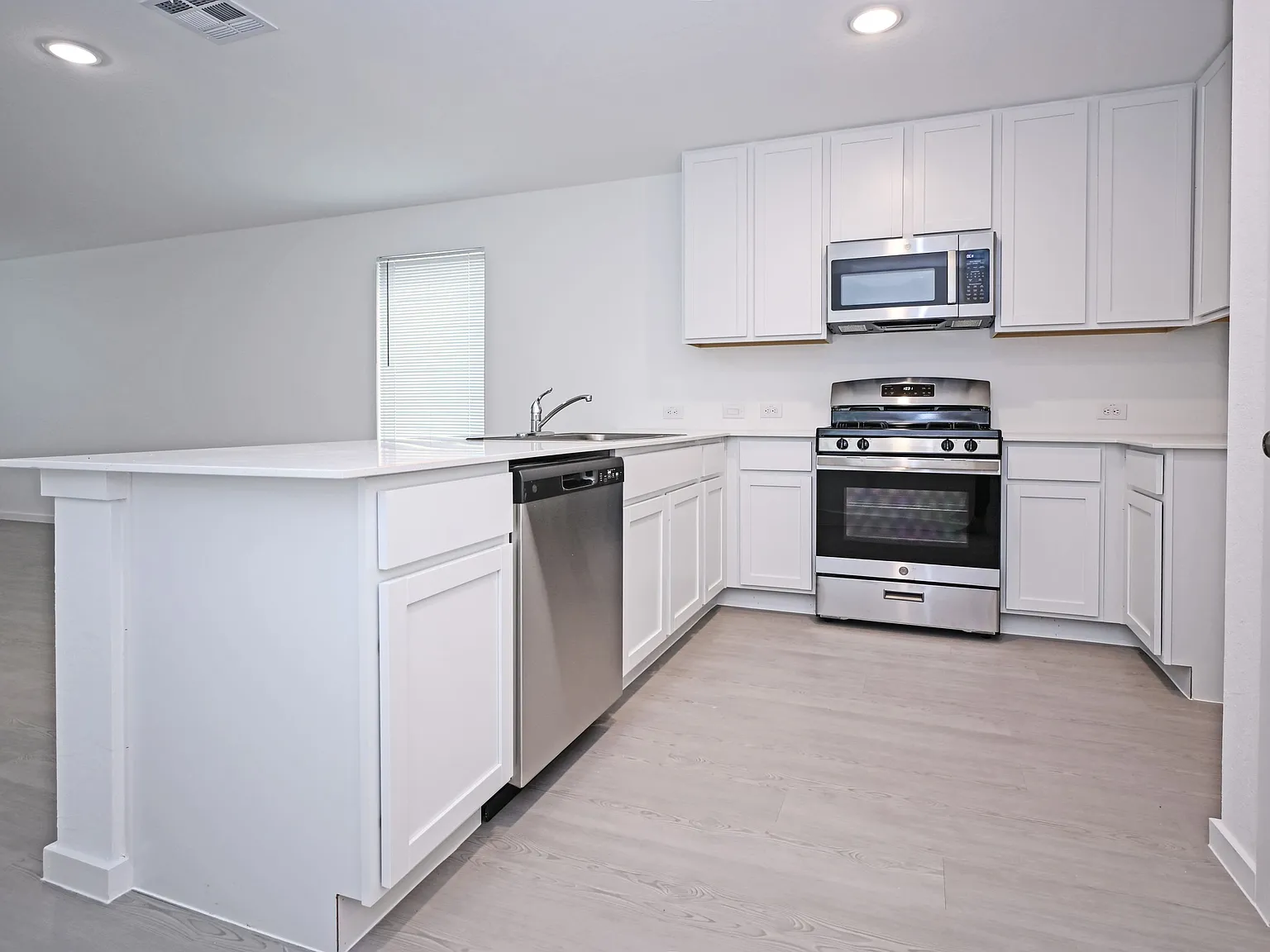 4925 Winecup Cove - 1 — Photo 3