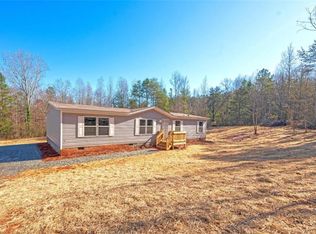 130 Howard Rd, Toccoa, GA 30577