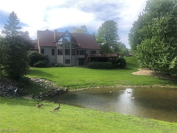 3rd image of 8135 Thackeray Ct