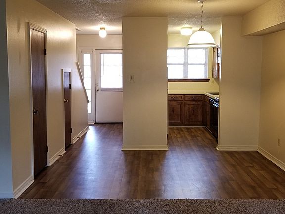 2nd image of 2306-2316 Northeastern Ave #2312