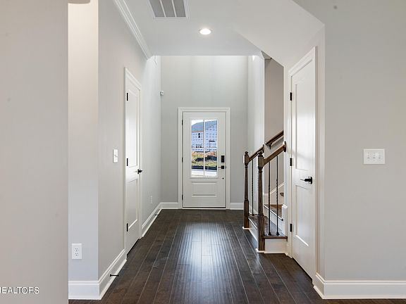 3rd image of 1904 Melton Meadows Dr