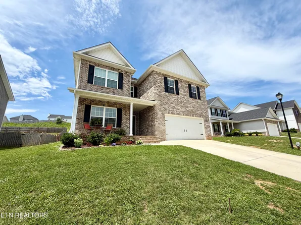 8221 Zodiac Ln, Powell, TN 37849