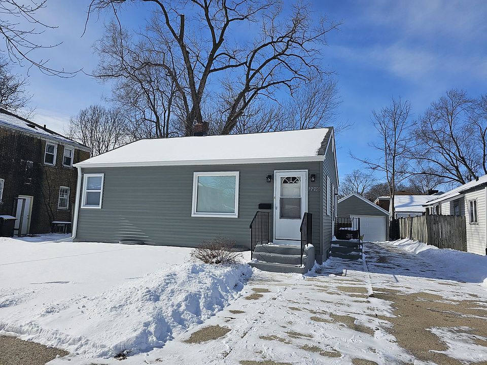 1st image of 2216 Hecker Ave